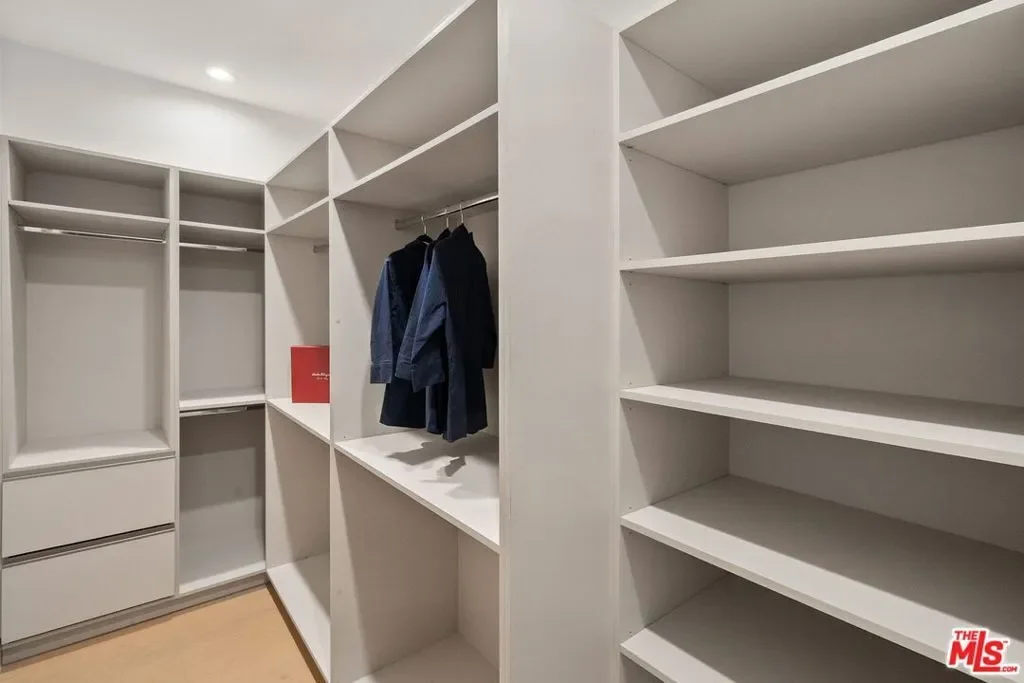 4532 Calhoun Avenue, Los Angeles, California, United States. - Photo 42
