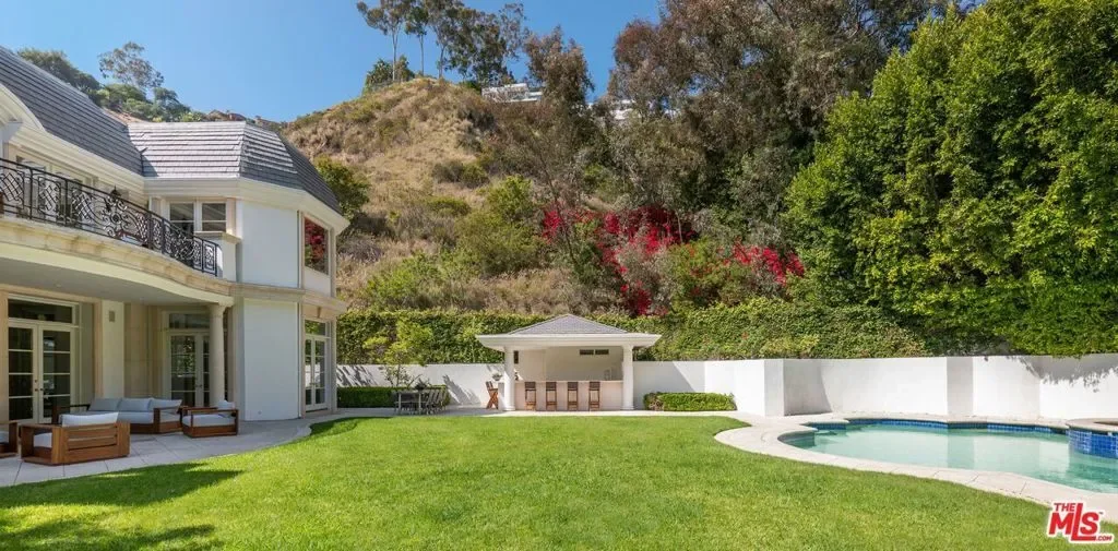 10509 Vestone Way, Los Angeles, California, United States. - Photo 23