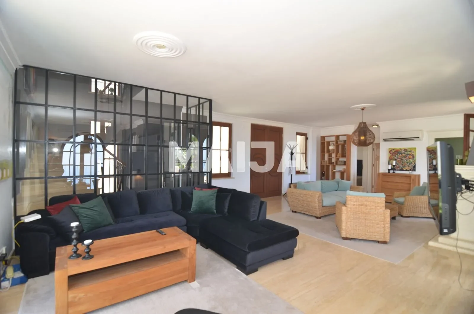Gallery photo 12