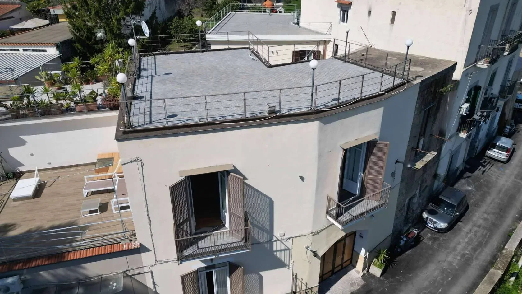 Exterior photo 11