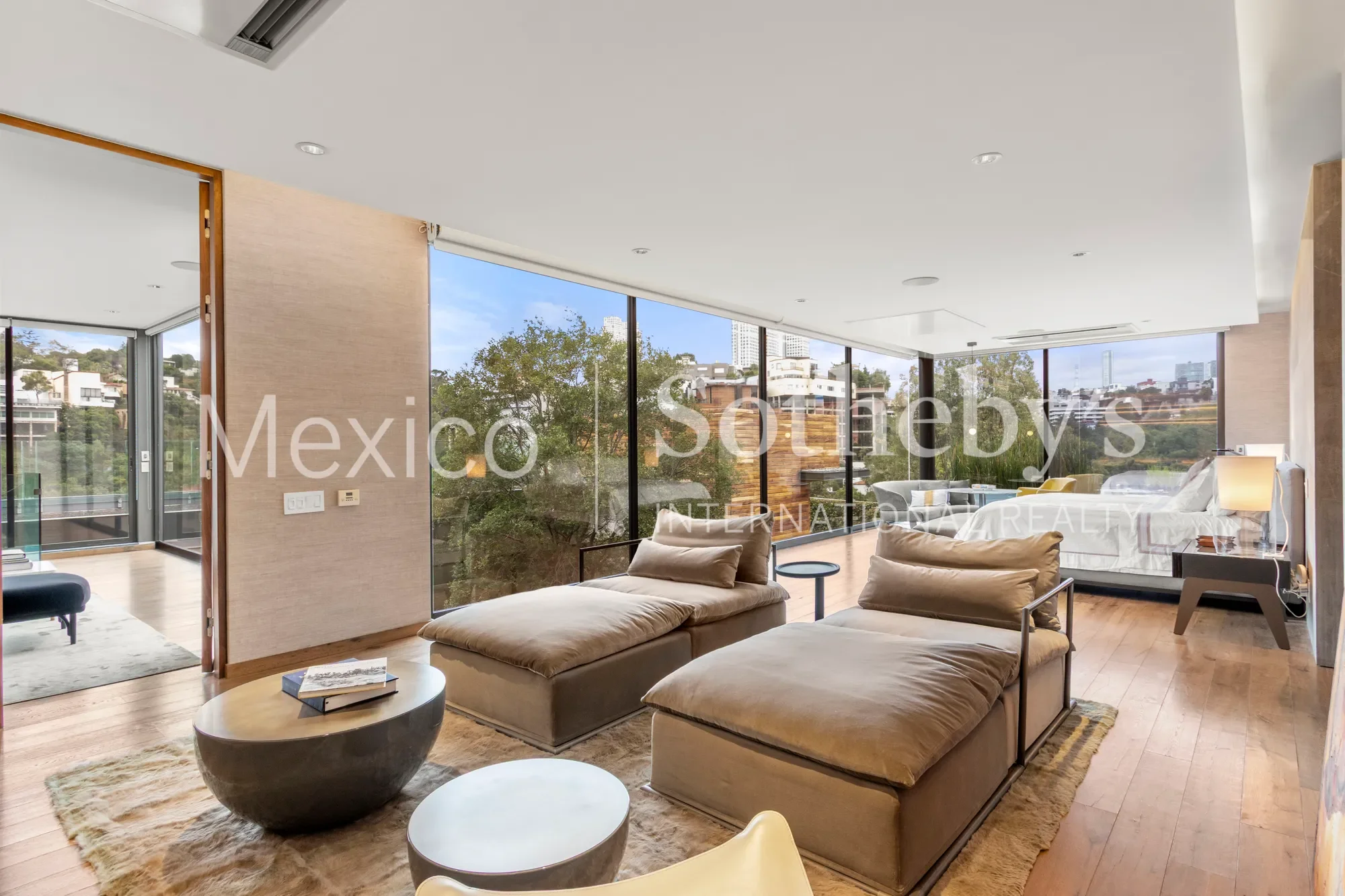Gallery photo 12