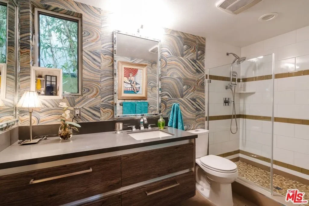 6732 W HEPBURN Way, Los Angeles, California, United States. - Photo 18