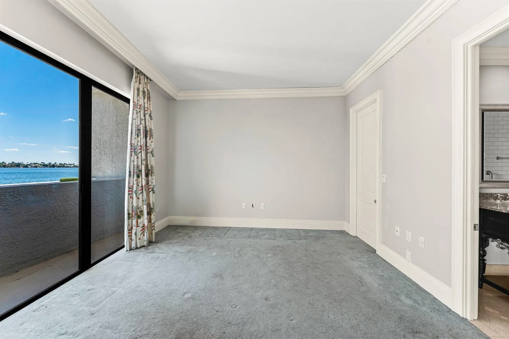 Gallery photo 12