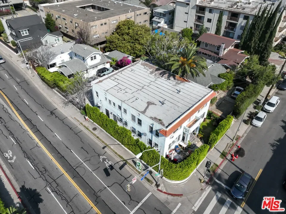 7401 Fountain Avenue, Los Angeles, California, United States. - Photo 12