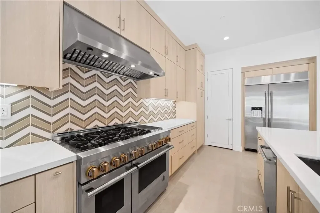360 Riverbend, Lake Forest, California, United States. - Photo 14