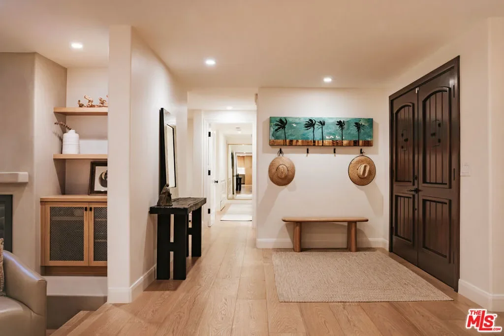 29660 Harvester Road, Malibu, California, United States. - Photo 6