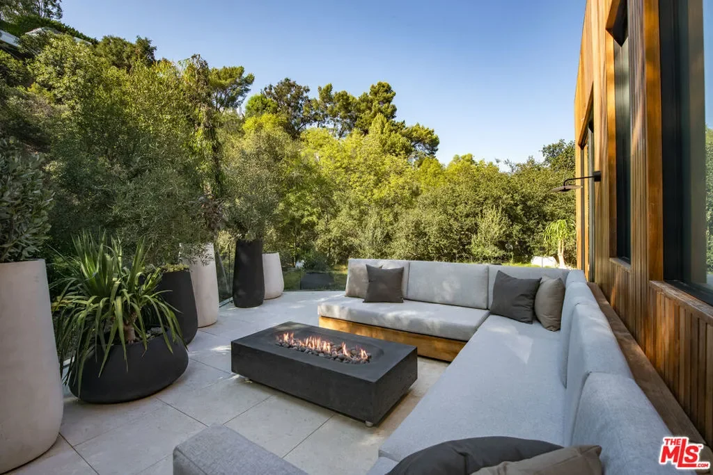 2535 Hutton Drive, Beverly Hills, California, United States. - Photo 8