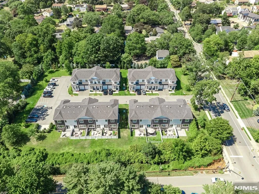 16 Gabriel Court #16, Paramus, New Jersey, United States. - Photo 36