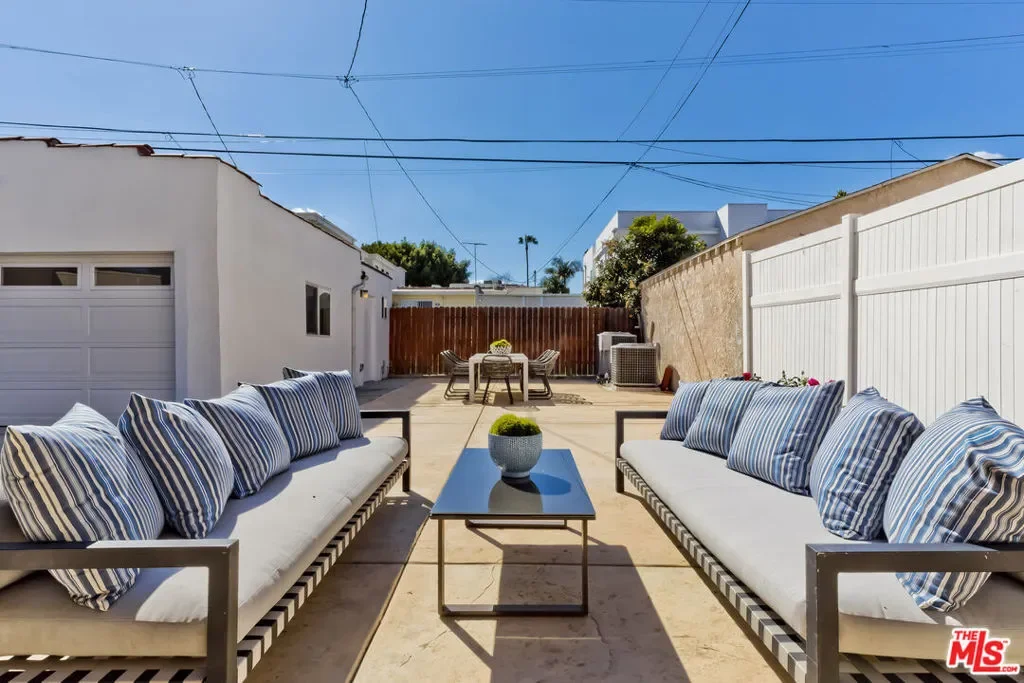 1471 S Crest Drive, Los Angeles, California, United States. - Photo 6