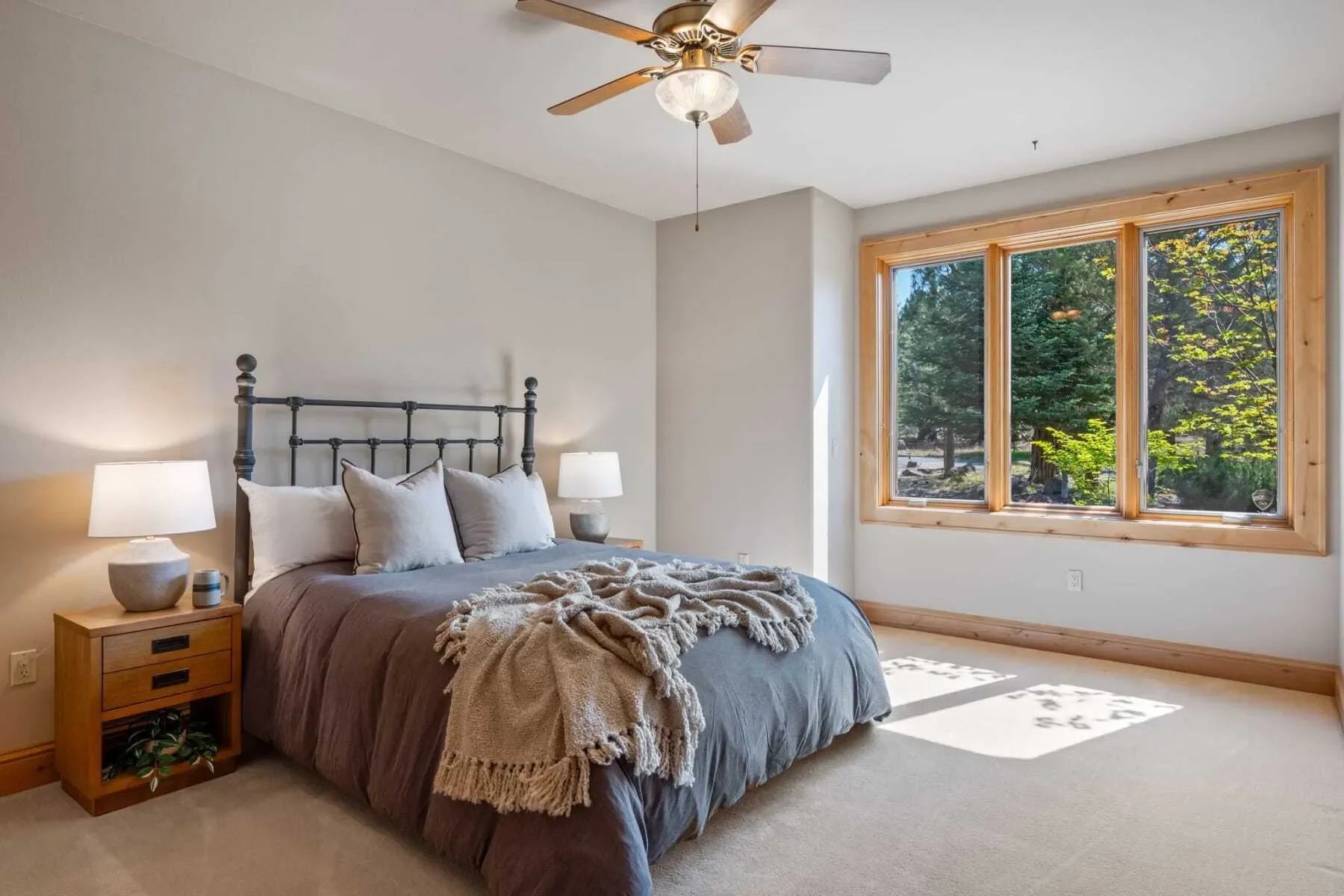 16921 Lady Caroline Drive , Sisters, OR 97759, Sisters, Oregon, United States. - Photo 25