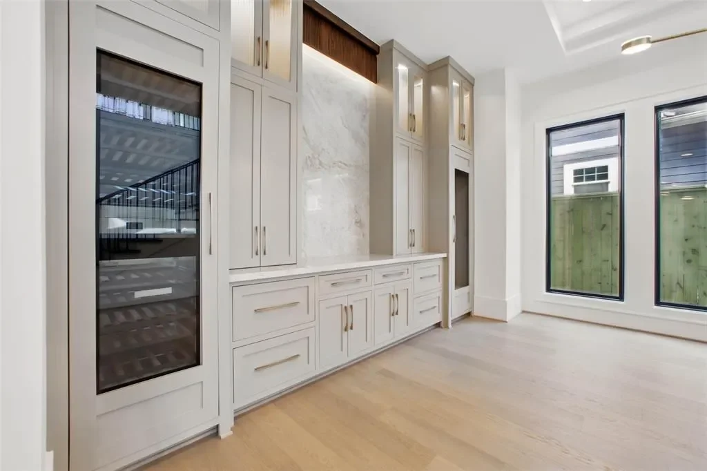 8619 Cedarbrake Drive, Spring Valley Village, Texas, United States. - Photo 14
