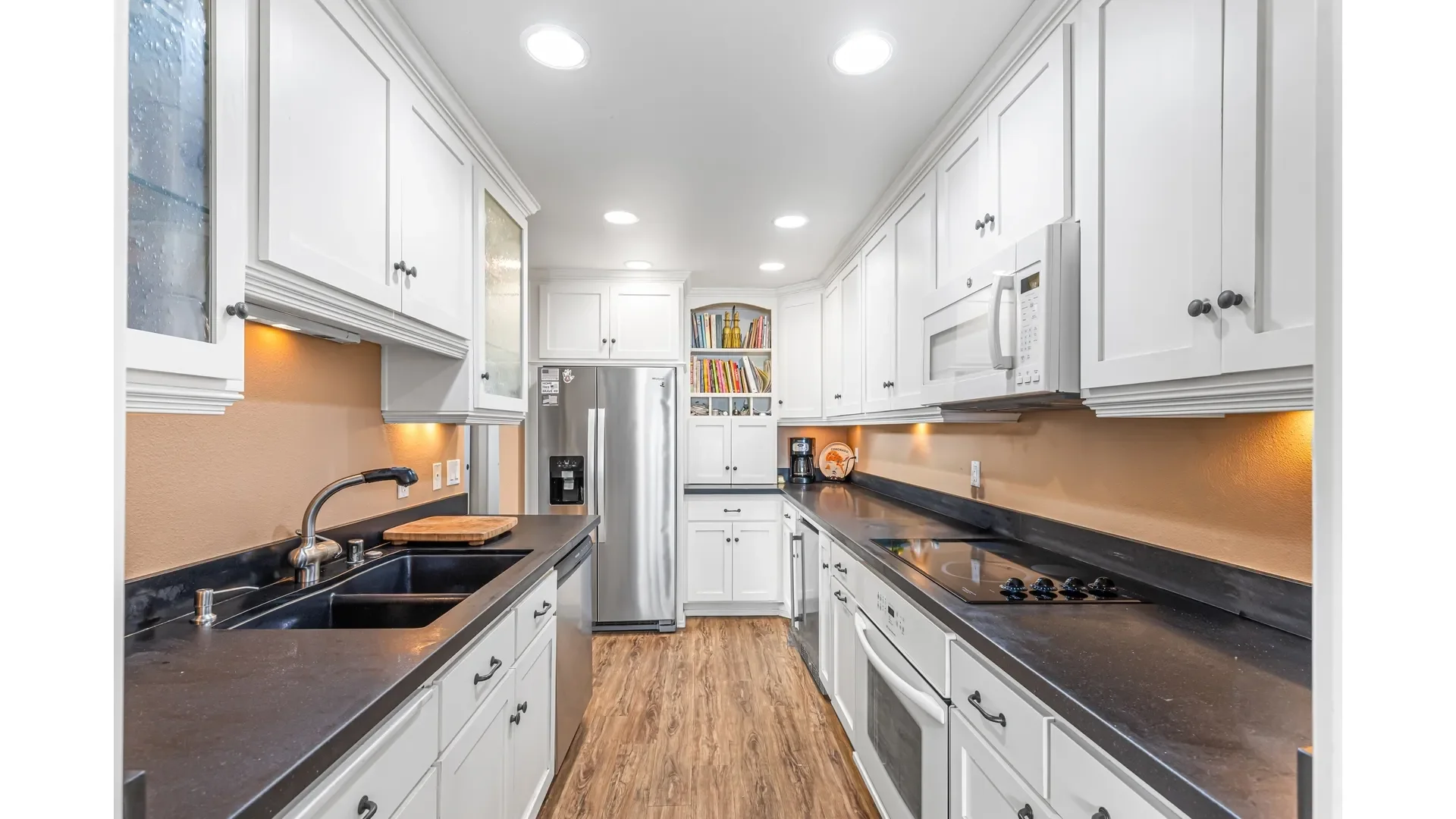 1064 Isabella Ave, Coronado, California, United States. - Photo 6