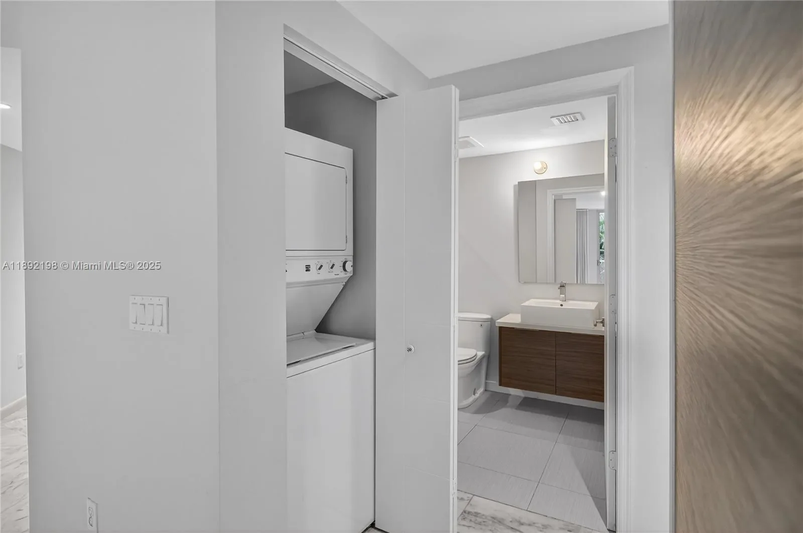 1010 SW 2nd Ave 603, Miami, Florida, United States. - Photo 8