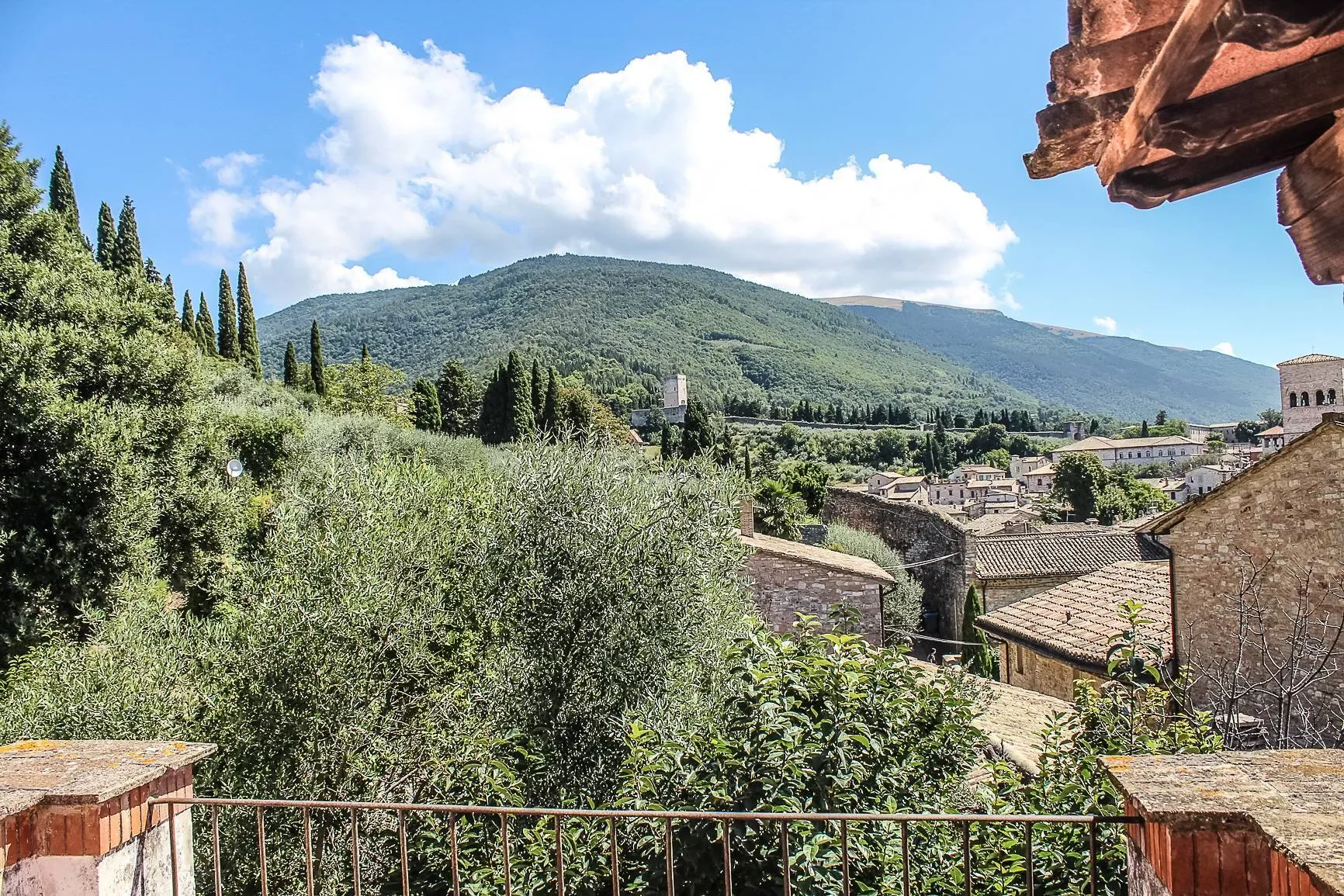 via Joergensen 8, San Damiano, Umbria, Italy. - Photo 36