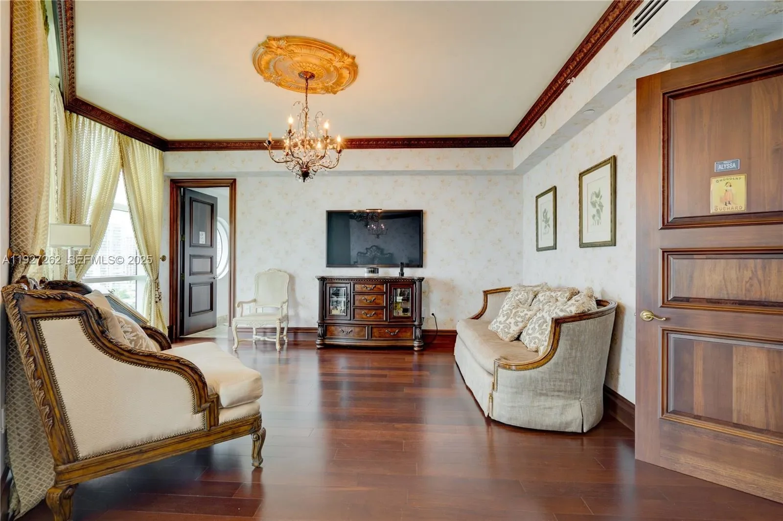 Gallery photo 12