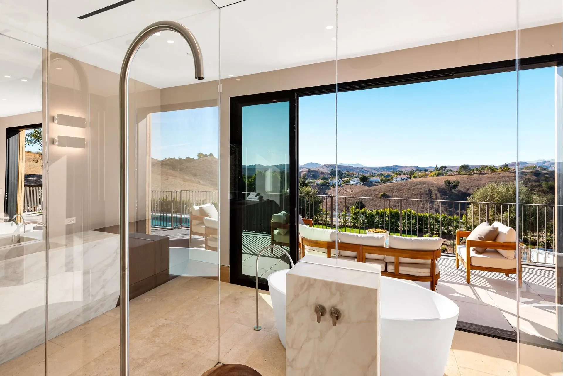 25151 JIM BRIDGER Road, Hidden Hills, California, United States. - Photo 28