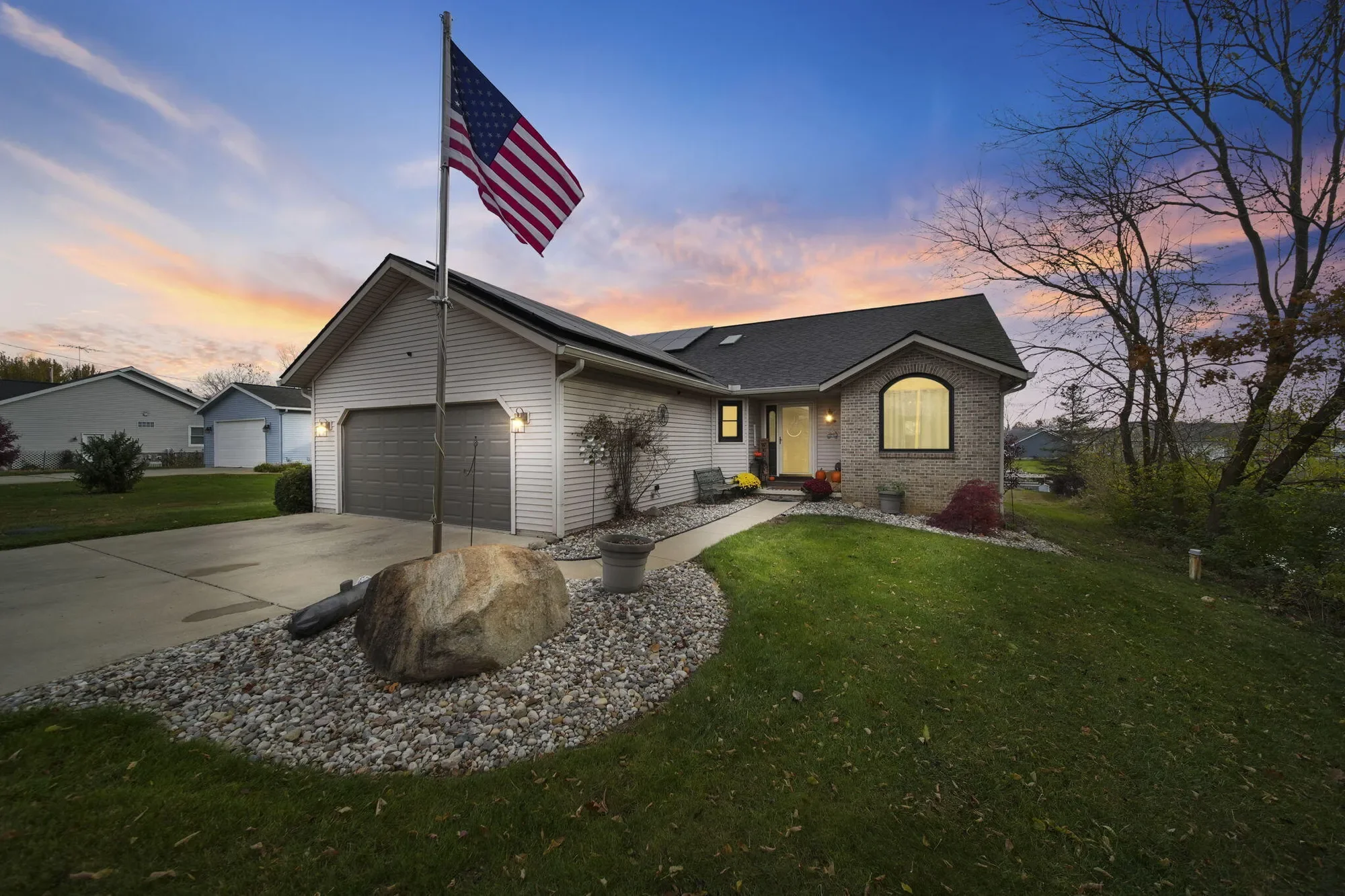 8826 Irish Mist, Onsted, MI 49265, Onsted, Michigan, United States. - Hero Image