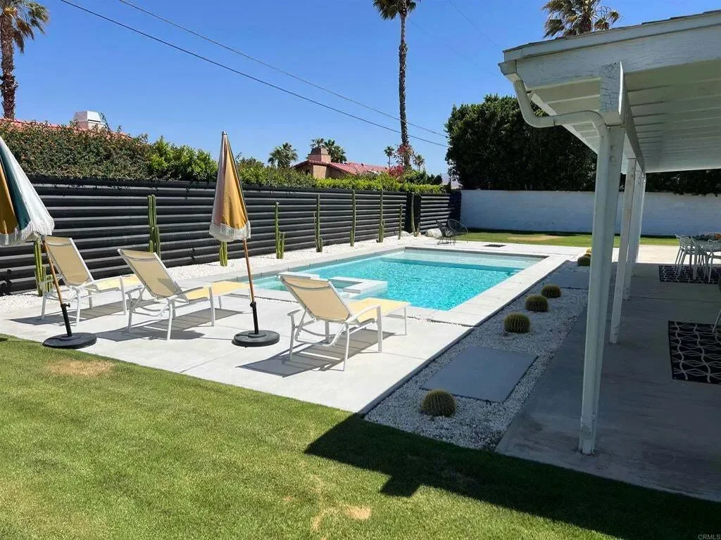 3 Bedrooms Single Family Detached