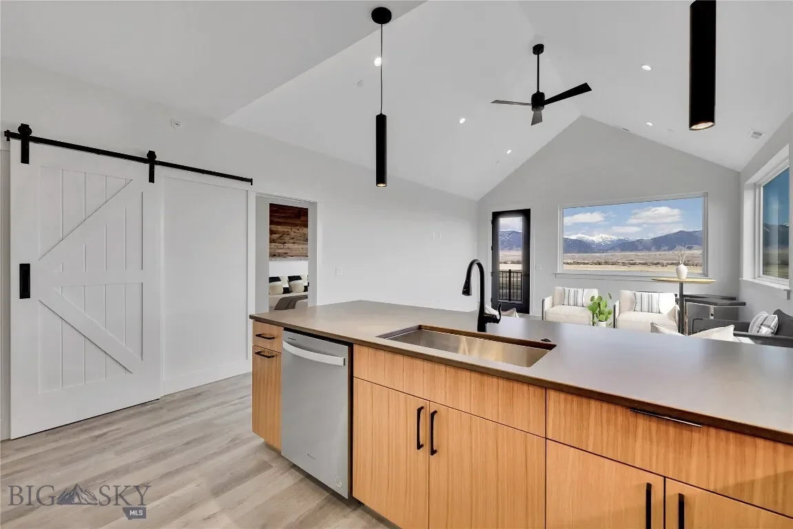 450 Loomis Way B, Ennis, Montana, United States. - Photo 4