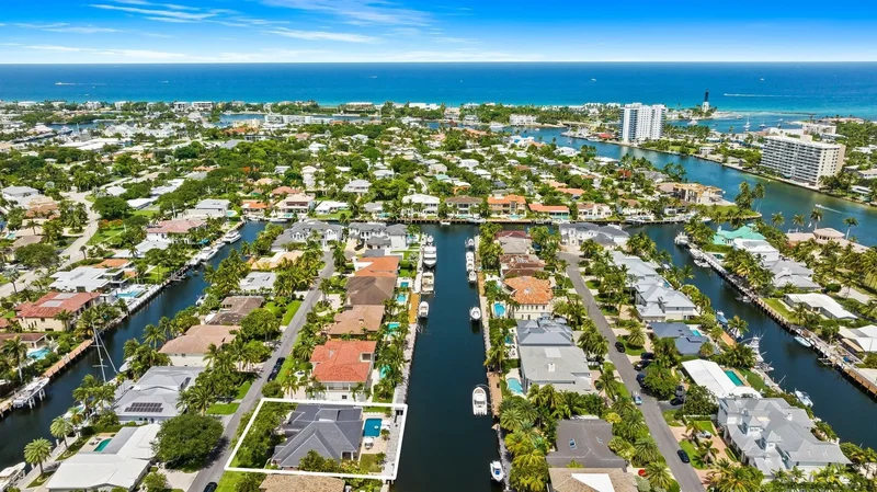 2342 NE 26th St, Lighthouse Point, Florida, United States. - Photo 41