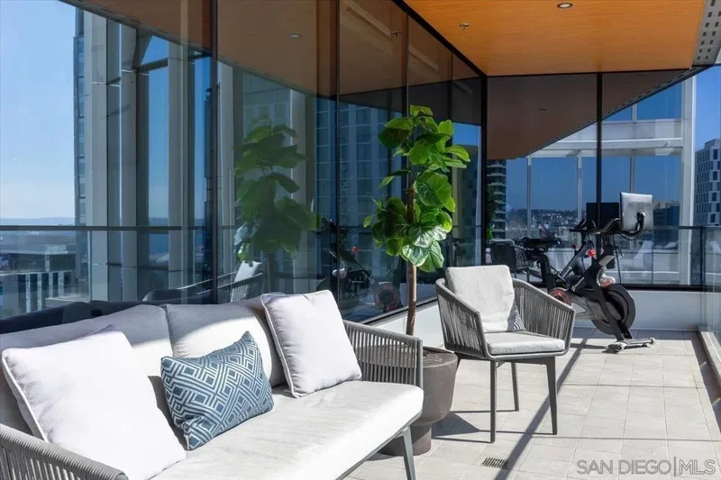 888 W E Street 1001, San Diego, California, United States. - Photo 29
