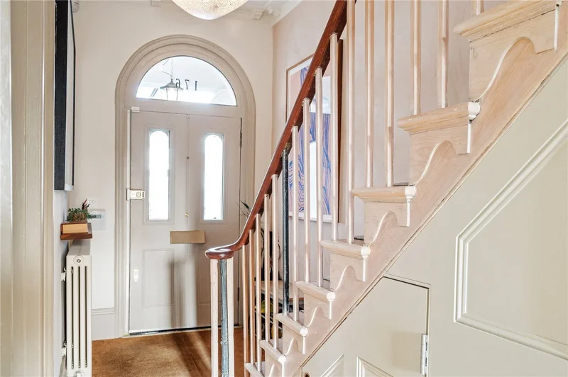 Richmond Road, London, London, England, United Kingdom. - Photo 29