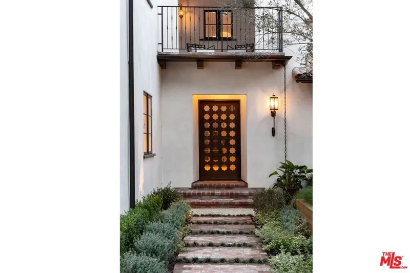 624 N Arden Drive, Beverly Hills, California, United States. - Photo 2