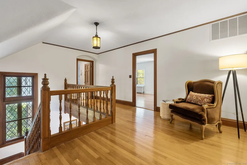 111 Bloomfield Avenue, West Hartford, CT, 06105, USA, Hartford, Connecticut, United States. - Photo 26