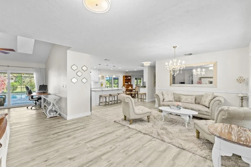 15270 Meadow Wood Drive, Wellington, FL 33414, Wellington, Florida, United States. - Photo 7