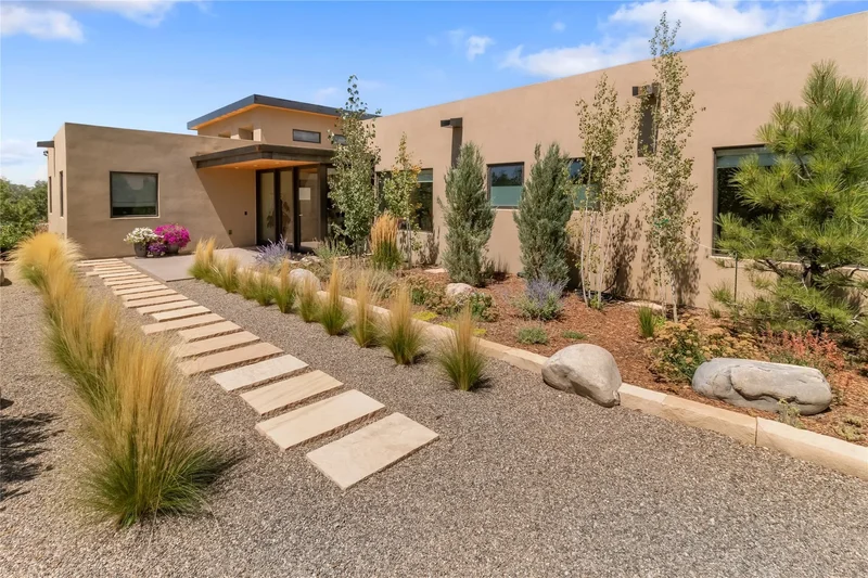 123 E Lupita Road , Santa Fe, NM 87505, Santa Fe, New Mexico, United States. - Photo 60