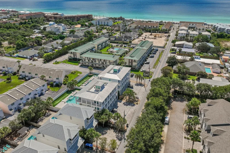 Miramar Beach, Florida, United States. - Photo 15