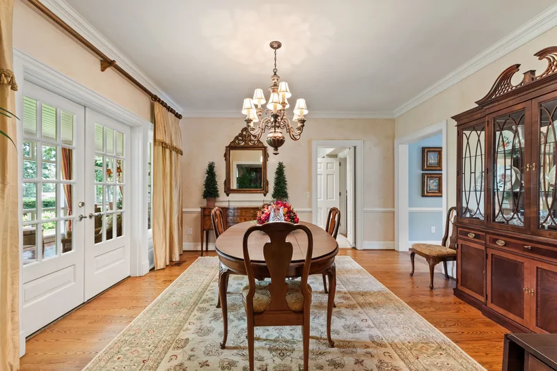 820 Kenmore Road , Chapel Hill, NC 27514, Chapel Hill, North Carolina, United States. - Photo 58
