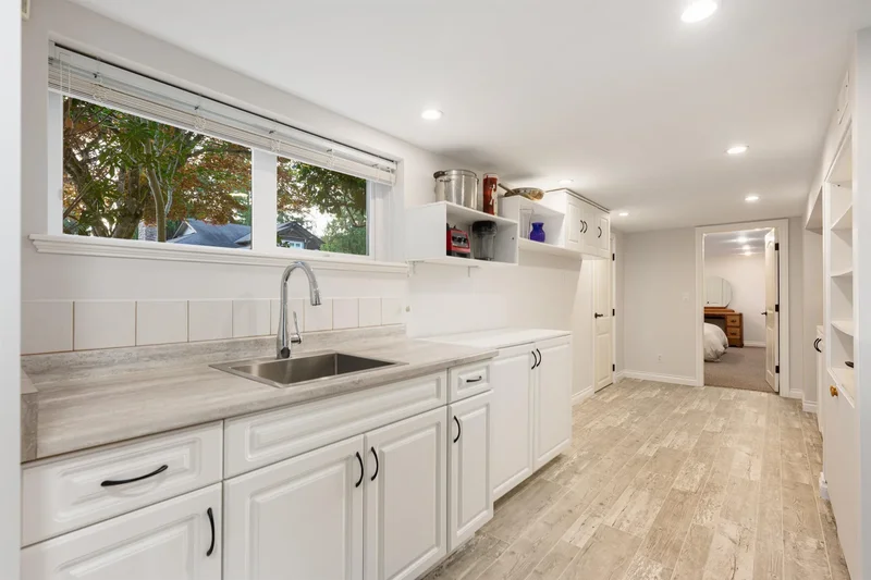 3658 Loraine Avenue, North Vancouver, BC, V7R4B8, CANADA, North Vancouver, British Columbia, Canada. - Photo 30
