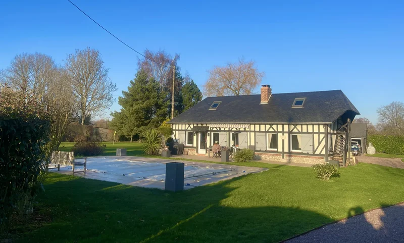 Pont-l'Évêque, Normandy, France. - Photo 13