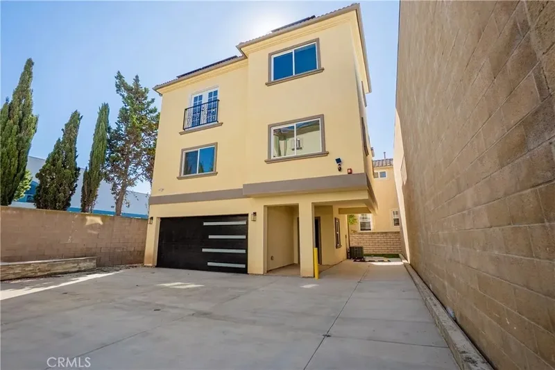Single Family Residence in Torrance