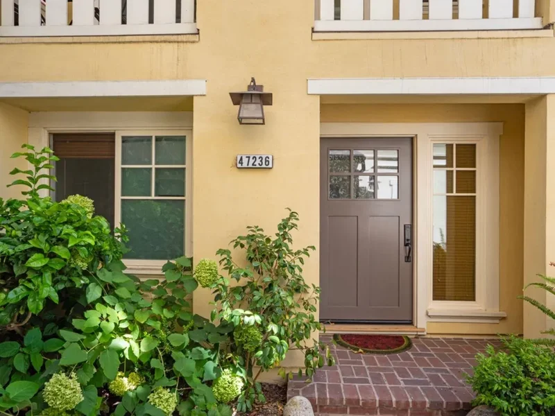 Single Family Residence in Fremont
