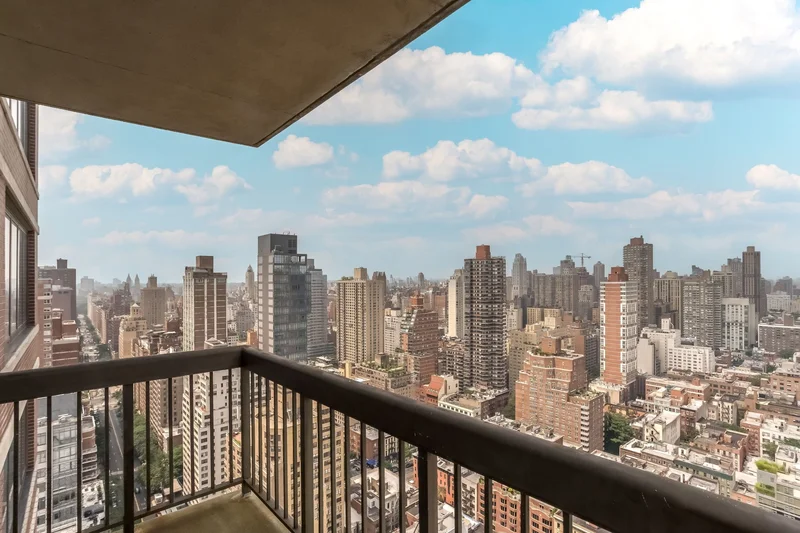 422 East 72nd Street 33A, New York, NY 10021, New York, New York, United States. - Photo 2