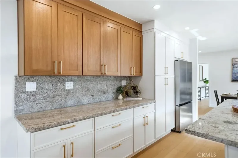 5104 8th Avenue, Los Angeles, California, United States. - Photo 5