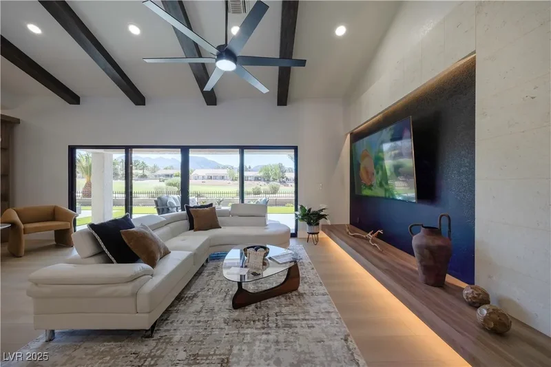 2633 Legend Drive, Las Vegas, Nevada, United States. - Photo 18