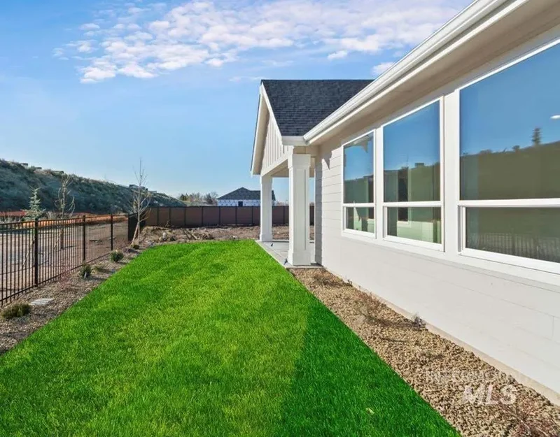 8183 W Show Horse Ct, Meridian, ID 83646, Meridian, Idaho, United States. - Photo 24
