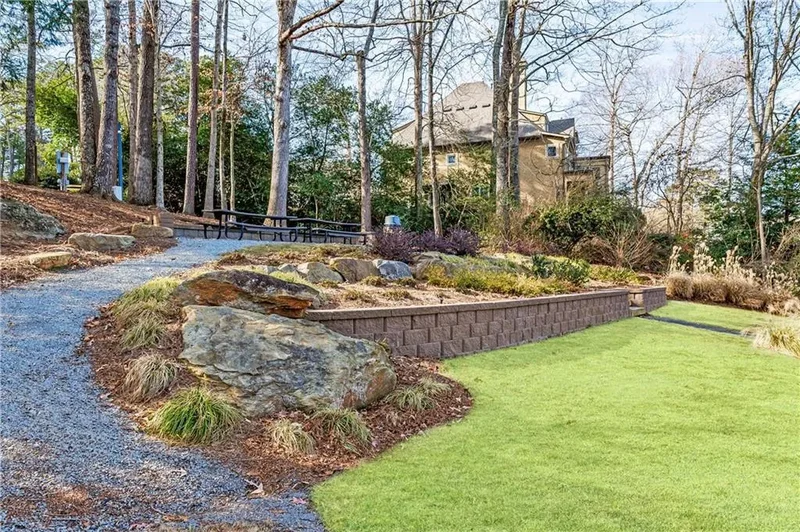 410 Red Jacket Way, Alpharetta, GA 30005, Alpharetta, Georgia, United States. - Photo 17