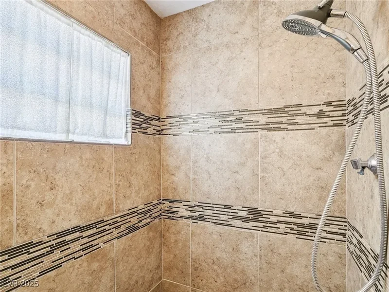 5309 N Chieftain Street, Las Vegas, Nevada, United States. - Photo 31