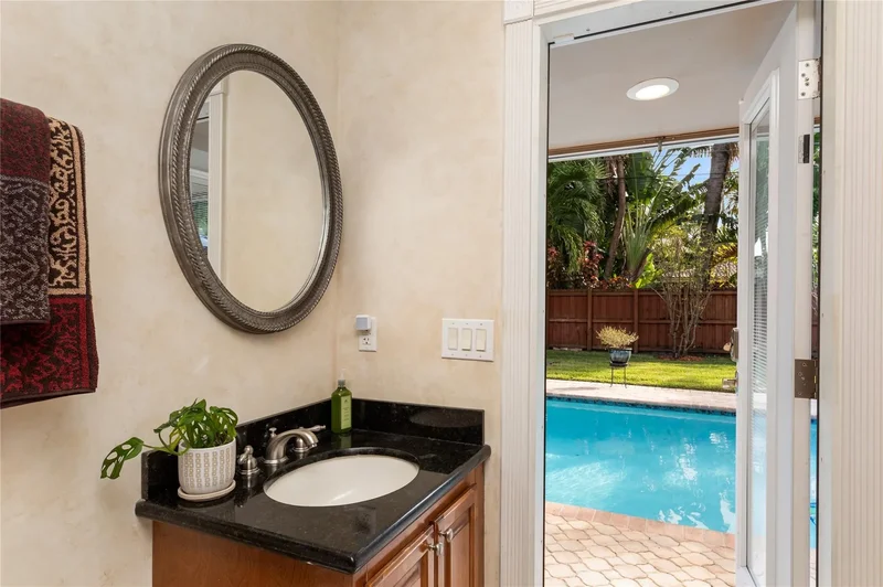 2176 NE 61st Ct, Fort Lauderdale, FL 33308, Fort Lauderdale, Florida, United States. - Photo 8