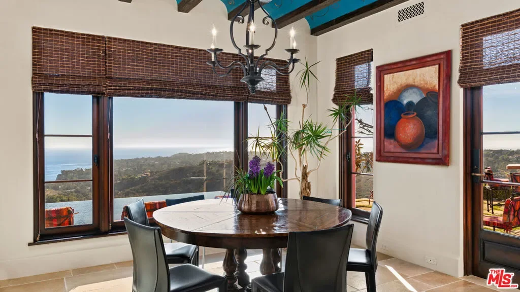 6093 Murphy Way, Malibu, California, United States. - Photo 23