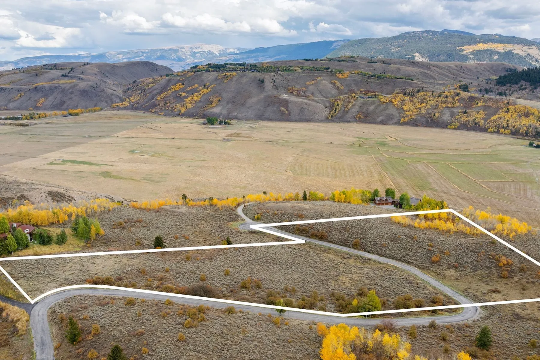 1850 W Bohnetts Road , Jackson, WY 83001, Jackson, Wyoming, United States. - Photo 10