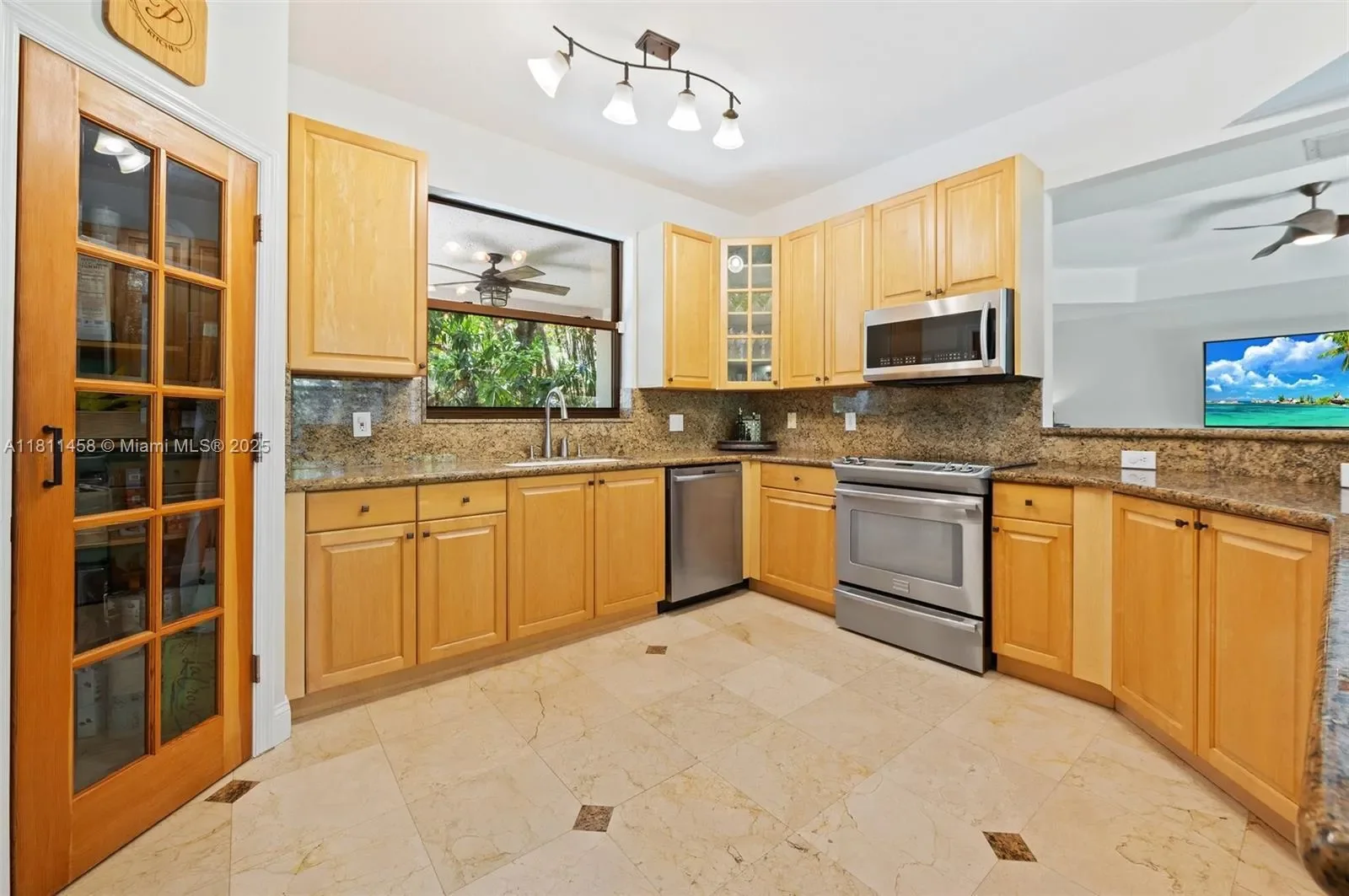 8205 SW 171st Ter, Cutler Bay, Florida, United States. - Photo 7