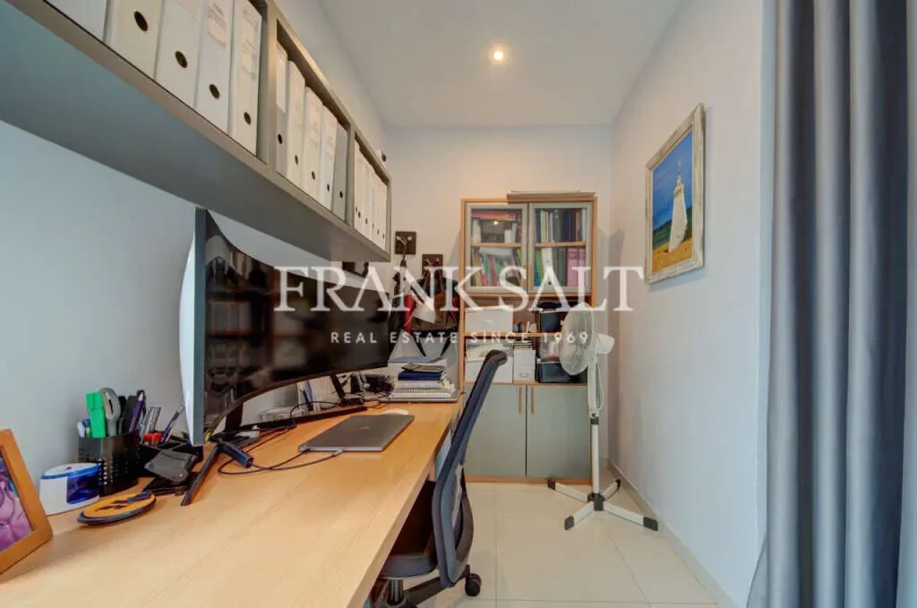 Gallery photo 6
