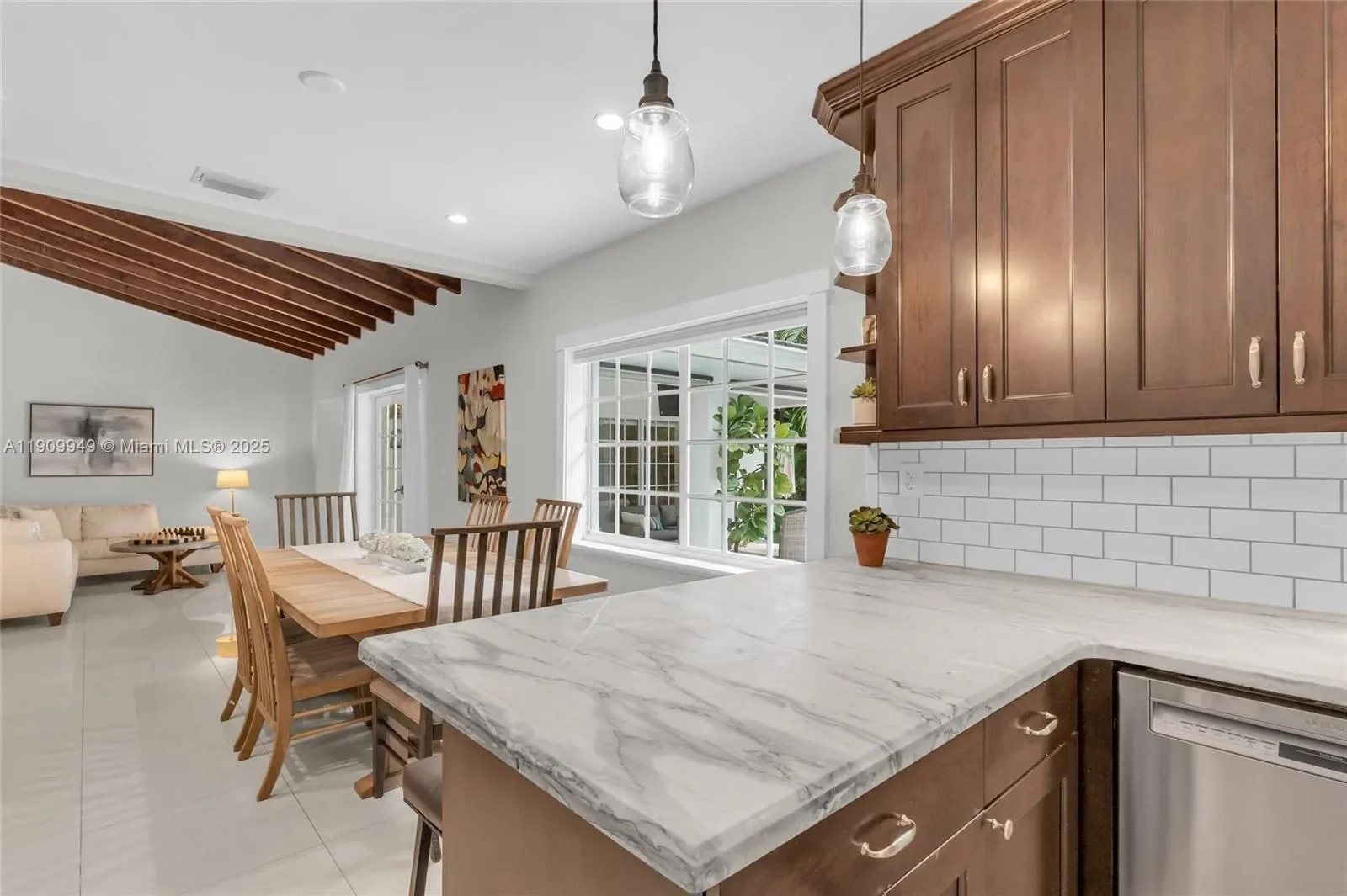 1536 Alegriano Ave, Coral Gables, Florida, United States. - Photo 11
