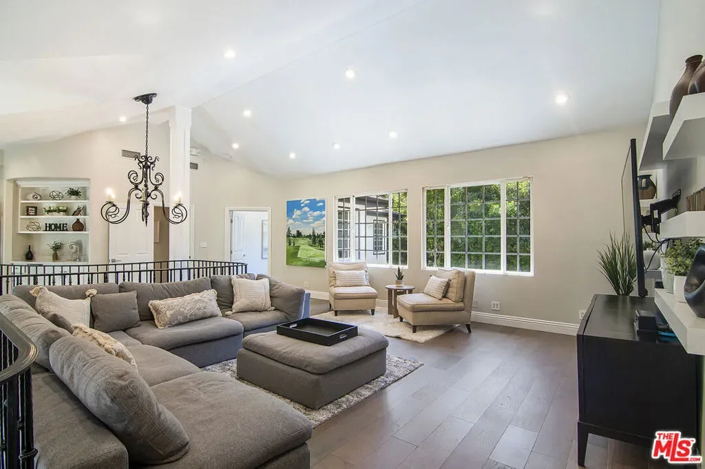 4054 STONE CANYON Avenue, Los Angeles, California, United States. - Photo 48