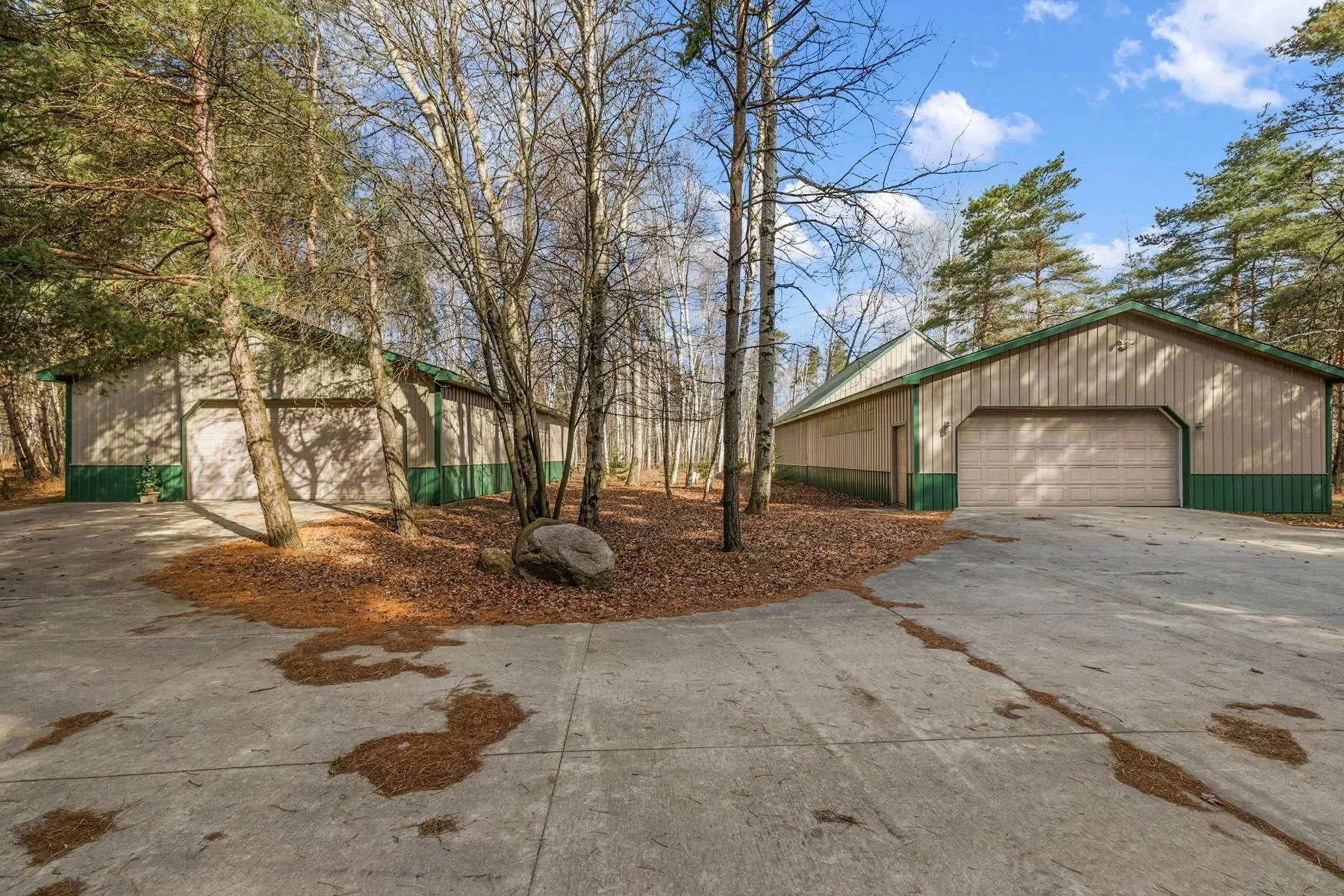 7699 Minnick Rd, Rubicon Twp, MI 48441-8223, Helena, Michigan, United States. - Photo 1